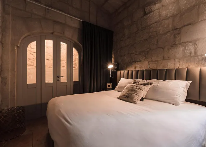 Talbot & Bons Bed & Breakfast
